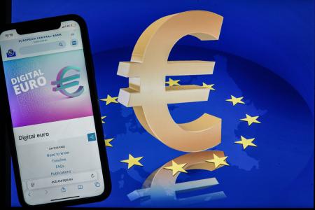 　欧州中央銀行（ＥＣＢ）のデジタルユーロに関するウェブサイト＝２月（ゲッティ＝共同）