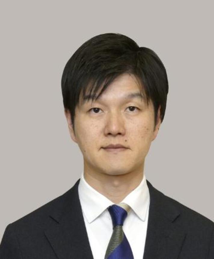 　鈴木憲和農相